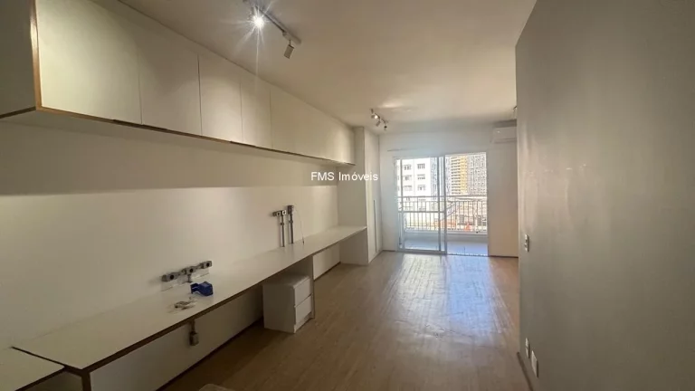 Imagem Apartamento à venda no Centro de São Paulo-SP: 1 quarto, 1 sala, 1 banheiro, 1 vaga de garagem, 46m² de área.