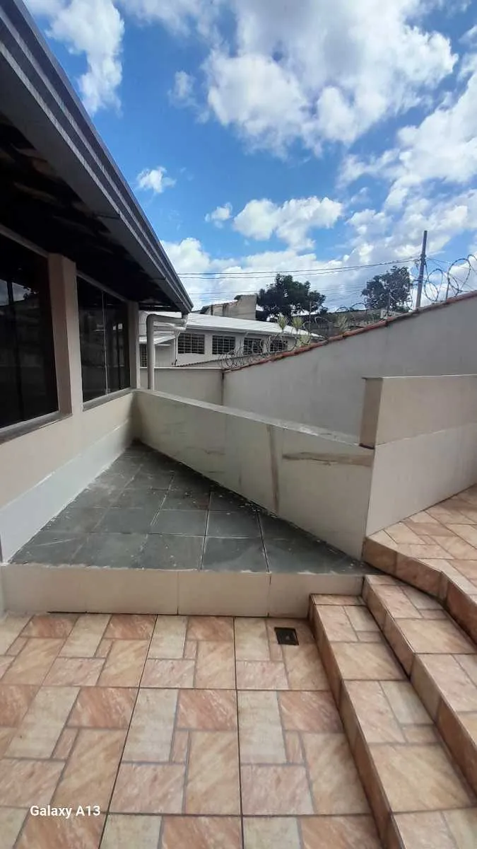 Imagem OPORTUNIDADE + CASA 3 QUARTOS + SUÍTE + LOCALIZAÇÃO