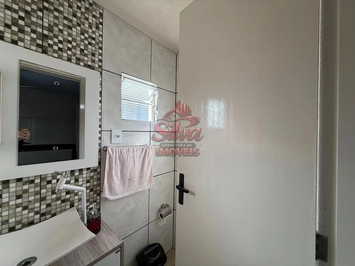 Imagem Casa 3 dormitórios com piscina a 250m do mar