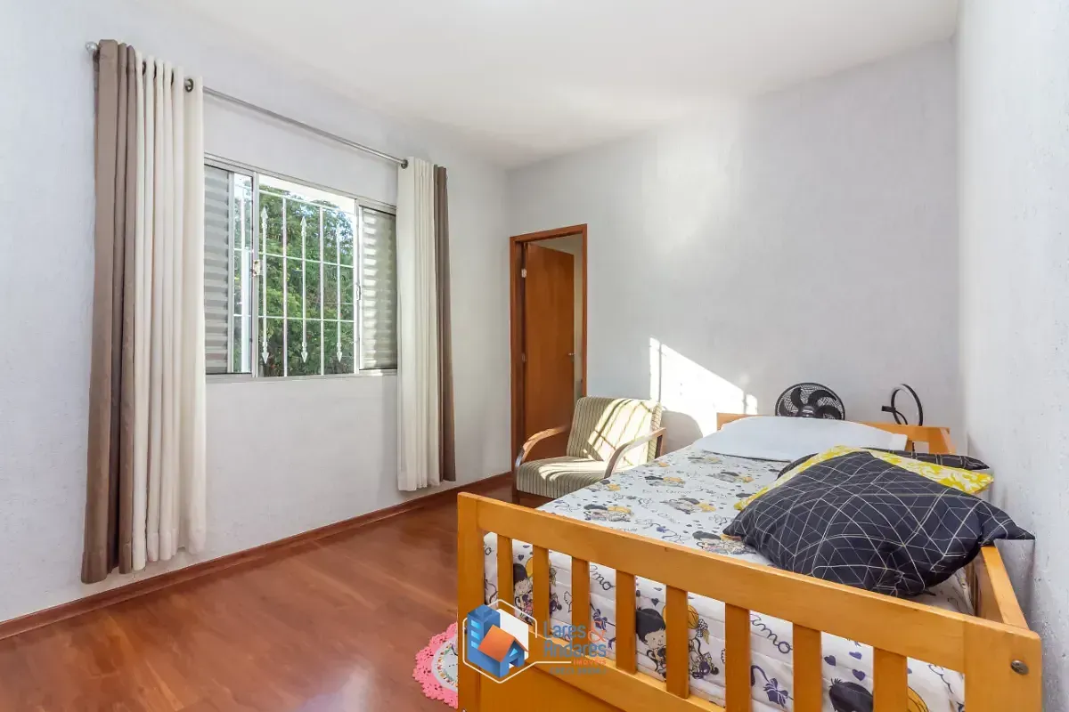 Imagem Casa para venda em Chácara Inglesa com 3 quartos, sendo 1 suíte, 187m²