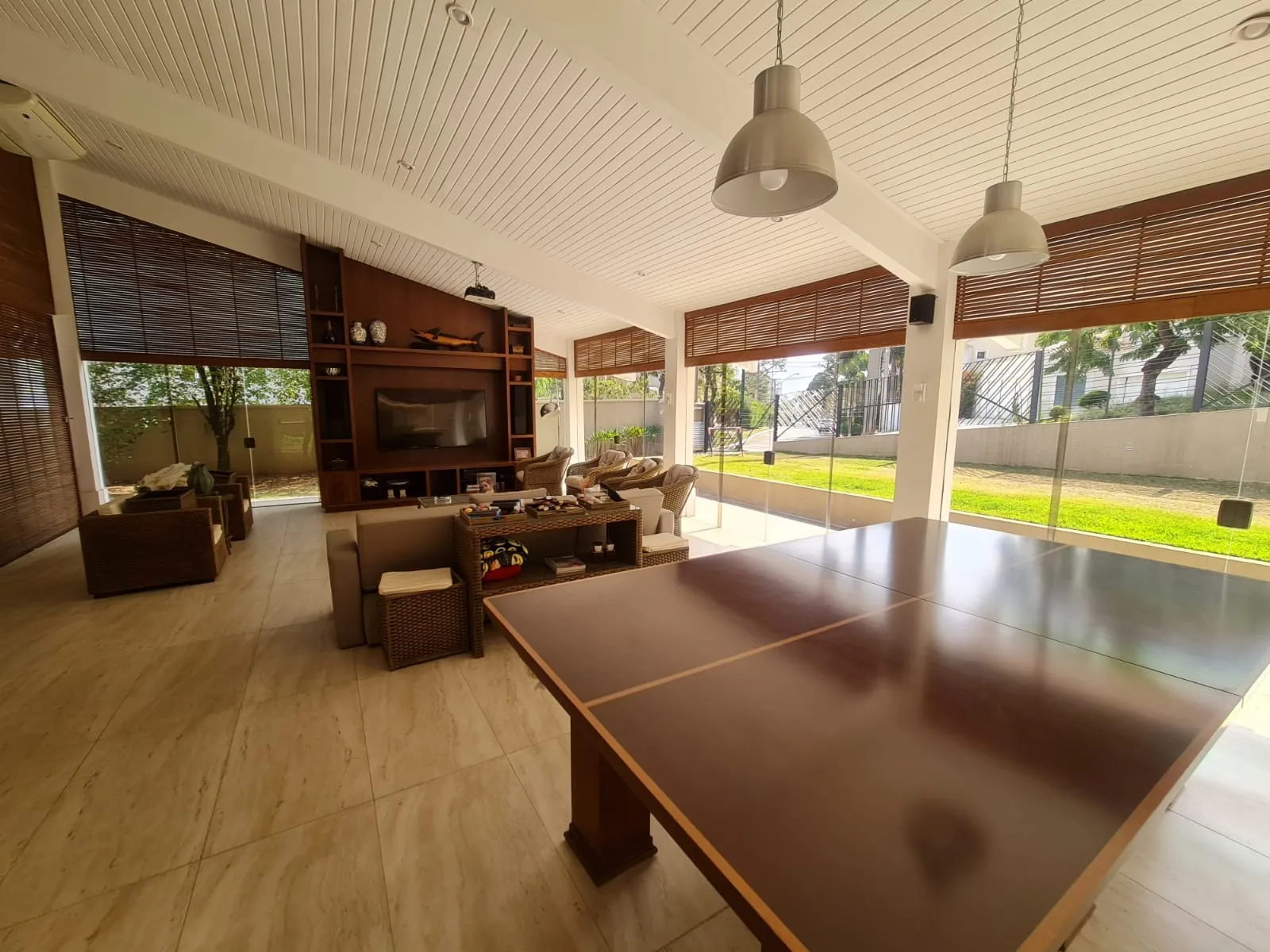Imagem Alphaville 1 - Casa em Condomínio com 4 suíte(s), 4 dormitórios(s) e 10 vaga(s) de garagem para venda