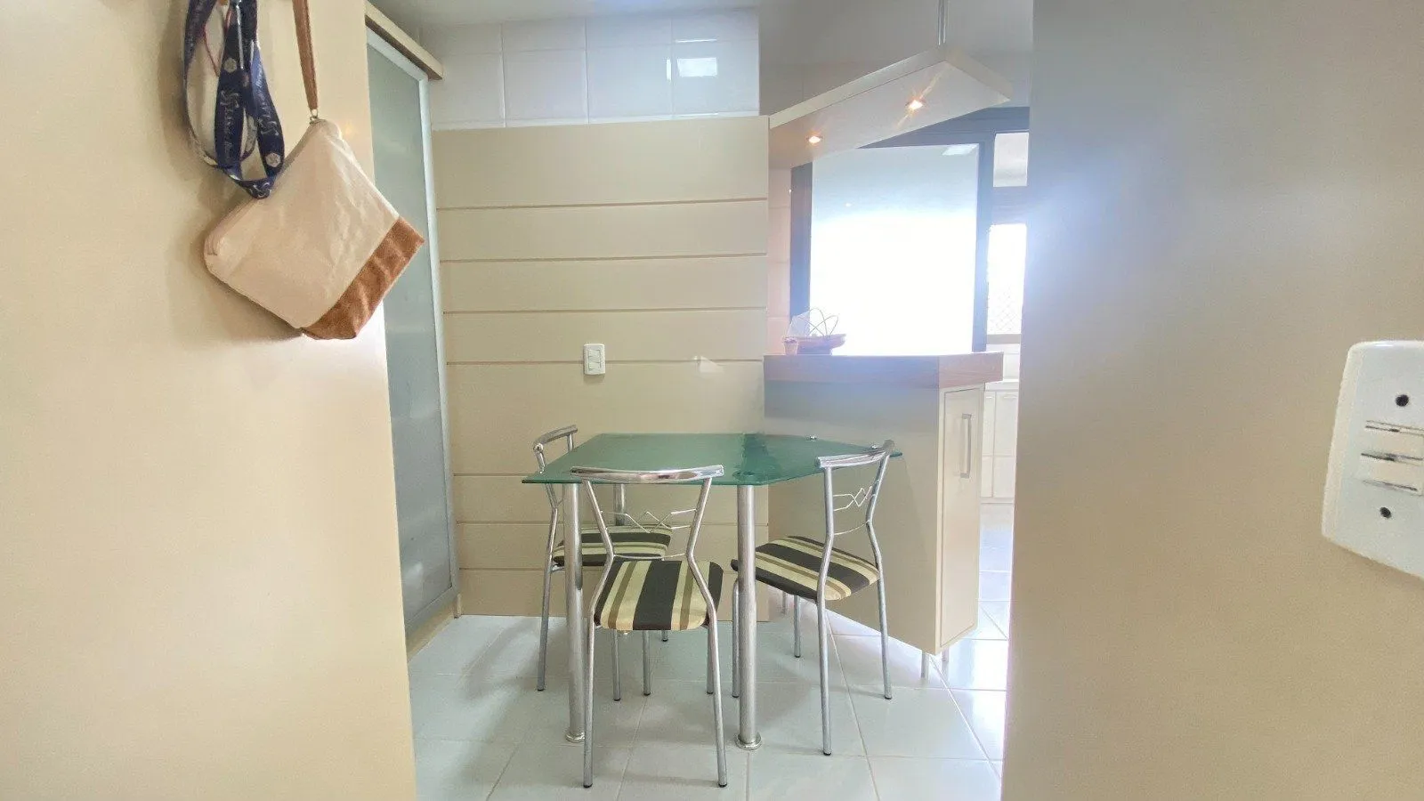 Imagem Apartamento com 3 quartos, 2 vagas e 100.7m² - Rua Botafogo - Menino Deus, Porto Alegre