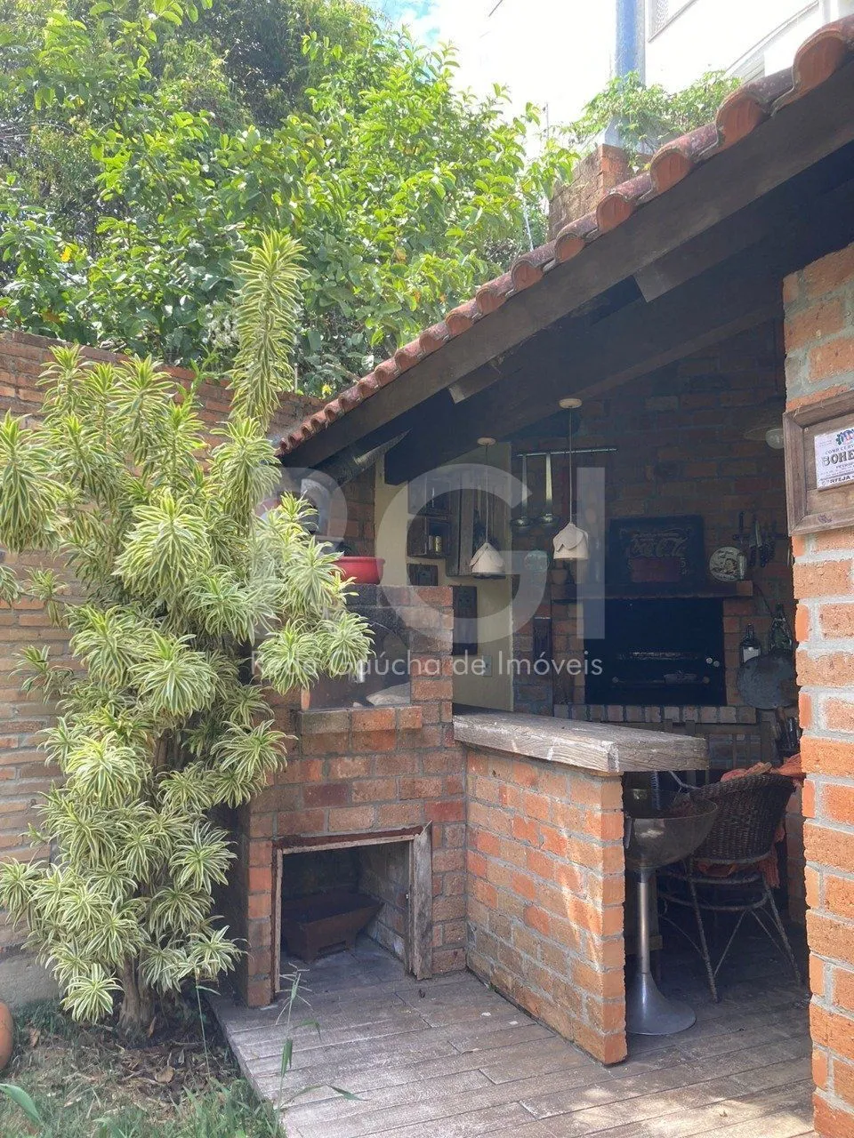 Imagem Casa 3 dormitórios à venda Santo Antônio Porto Alegre/RS