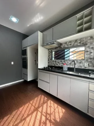 Imagem Casa duplex com quadra esportiva e piscina , disponível para locação, no conjunto 31 de março, no bairro Japiim , semi-mobiliada