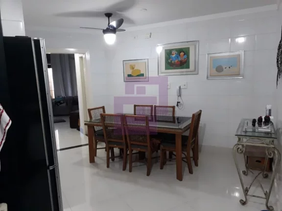 Imagem Apartamento à Venda na Orla da Praia das Pitangueiras por R$ 700.000,00