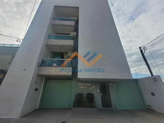 Apartamento em Rua Efrem Macedo