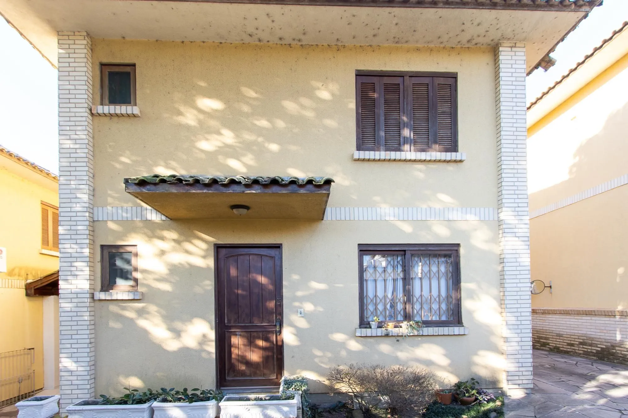 Imagem Casa 3 dormitórios, 1 suíte, 2 vagas - Bairro Camaquã