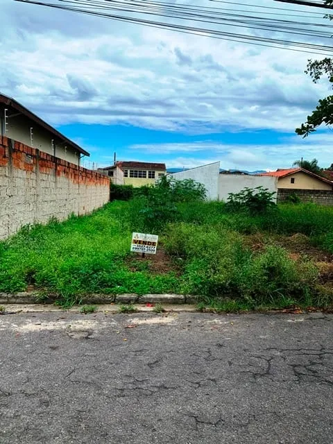 Imagem Terreno à venda 250M², Conjunto Residencial Araretama, Pindamonhangaba - SP