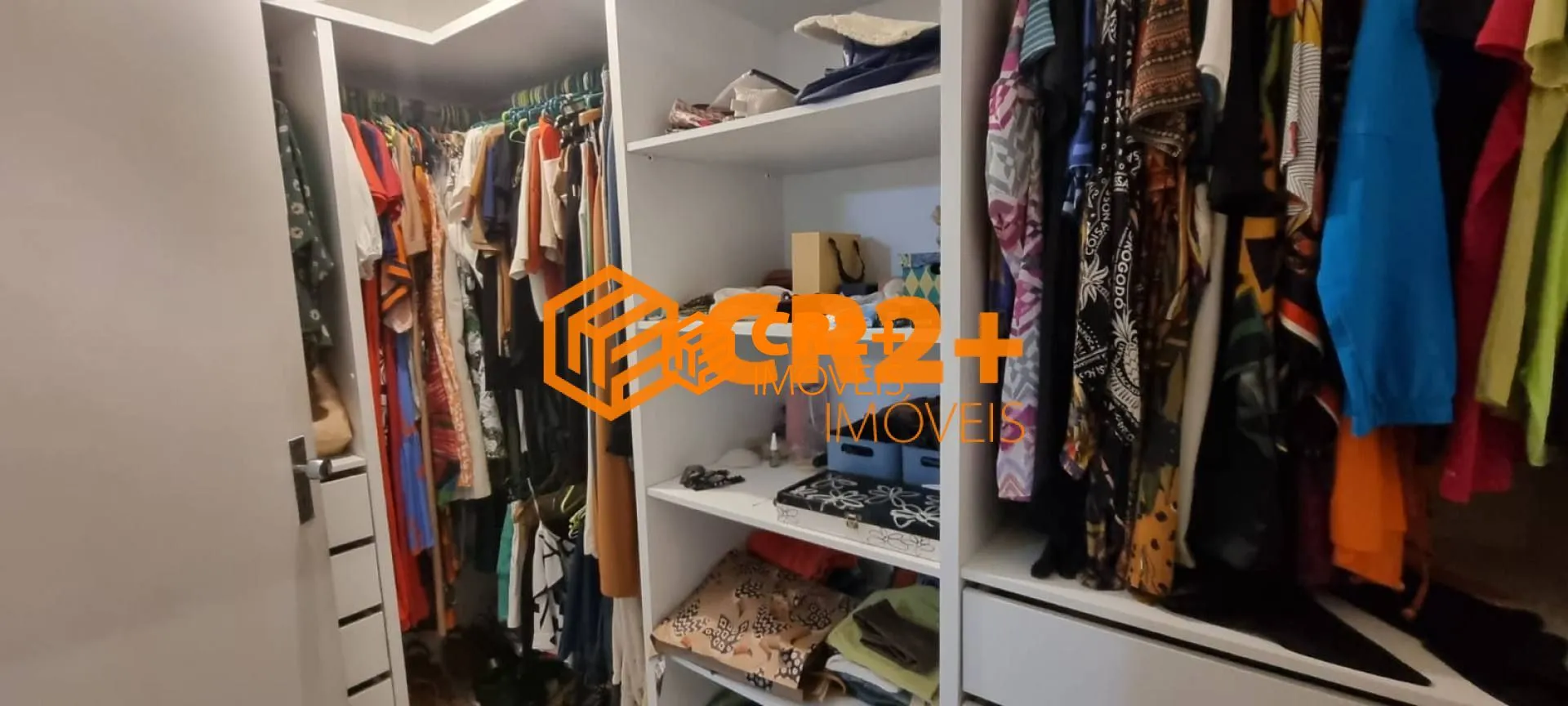 Imagem Apartamento a Venda com 04 quartos 01 suíte nas Graças 200m2 em Recife
