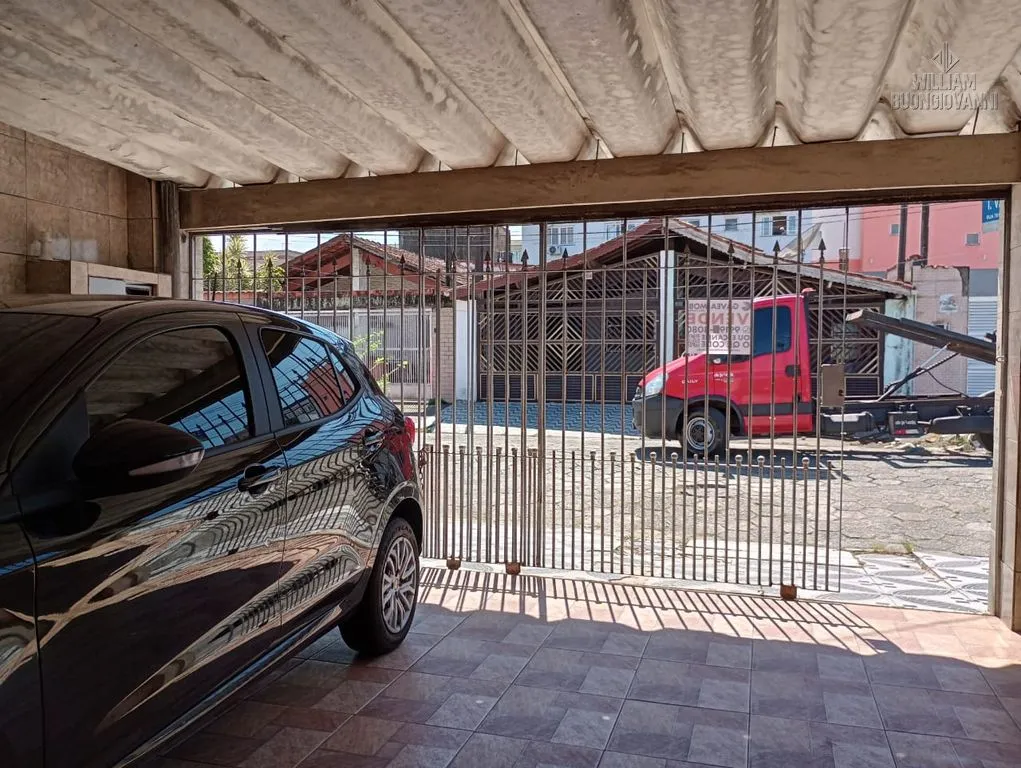 Imagem Casa geminada de esquina - excelente localização!