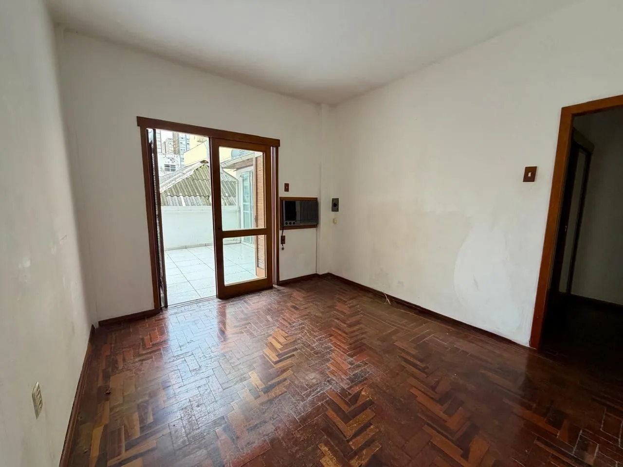 Imagem Apartamento 2 dormitórios sacada com 90m2 no centro histórico.