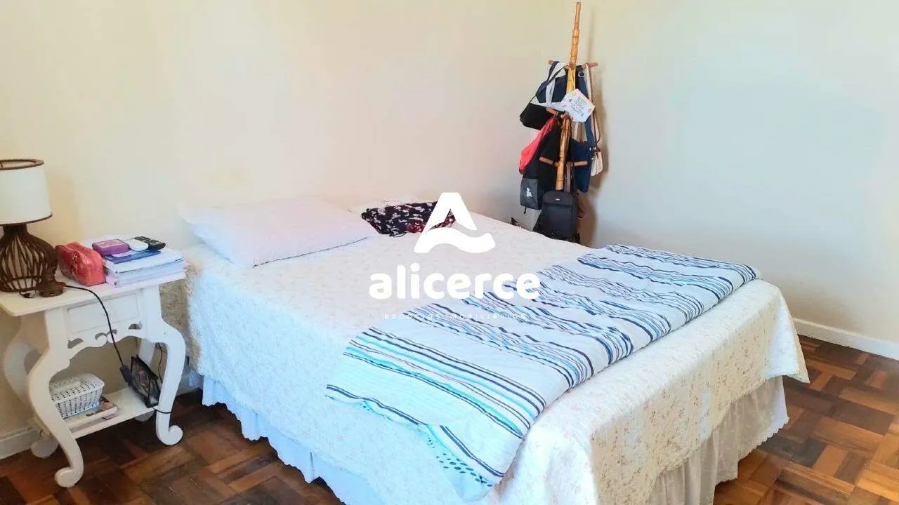 Imagem Amplo apartamento de 3 dormitórios no Coração do Estreito