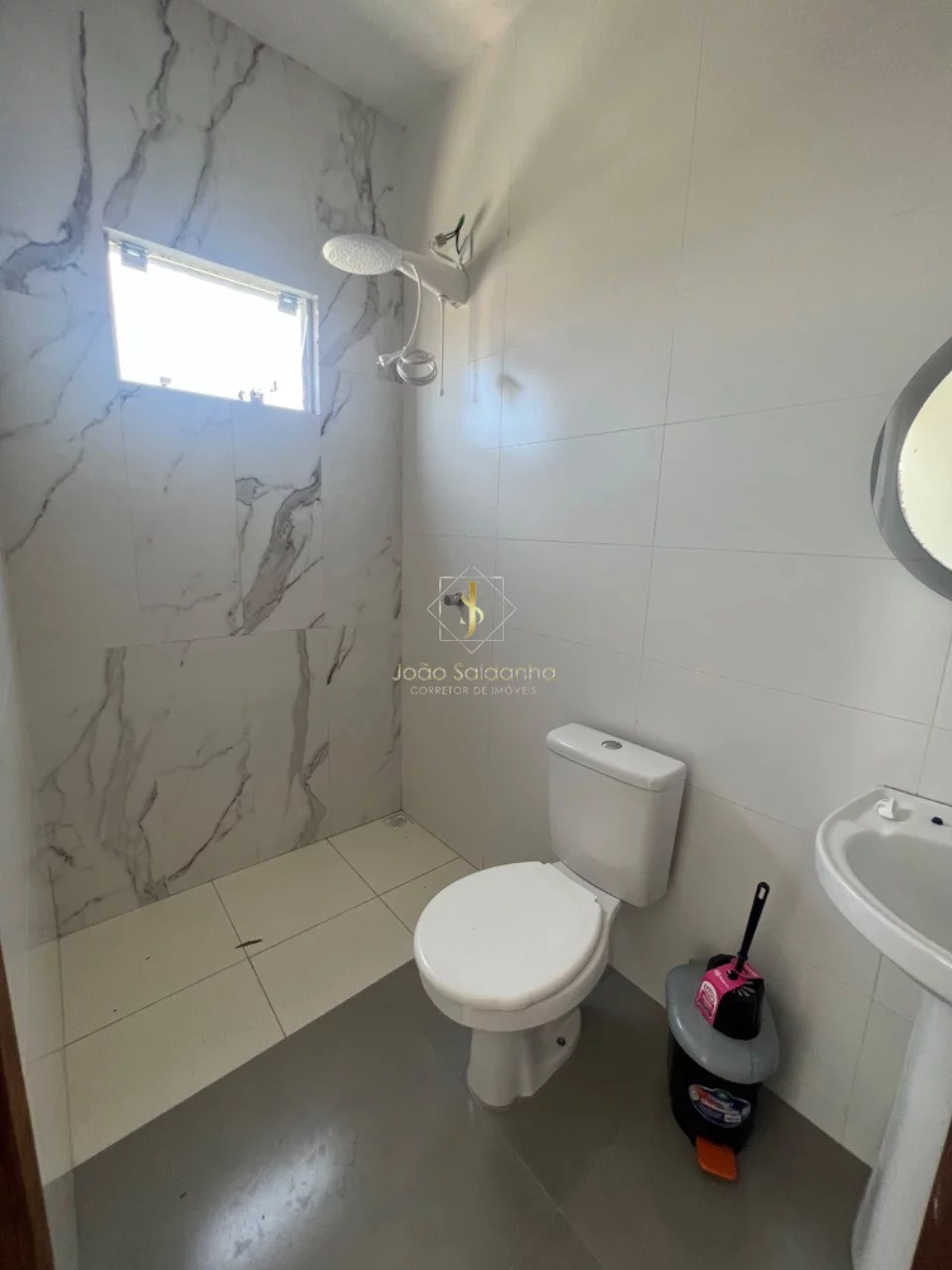 Imagem Sobrado com Piscina para locação diária para 12 pessoas.