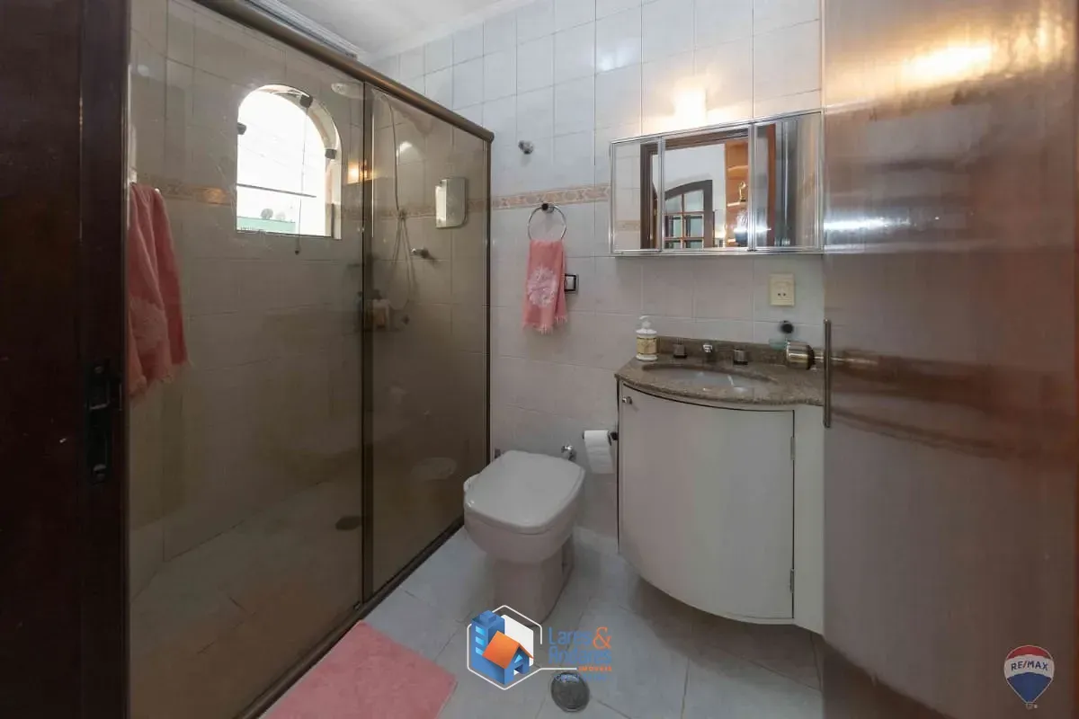 Imagem Sobrado para venda em Vila Gustavo com 3 quartos, sendo 1 suíte, 173m²