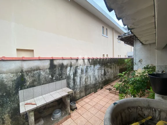 Imagem Casa à venda com 3 dormitórios e edícula no bairro Aparecida de Santos/SP