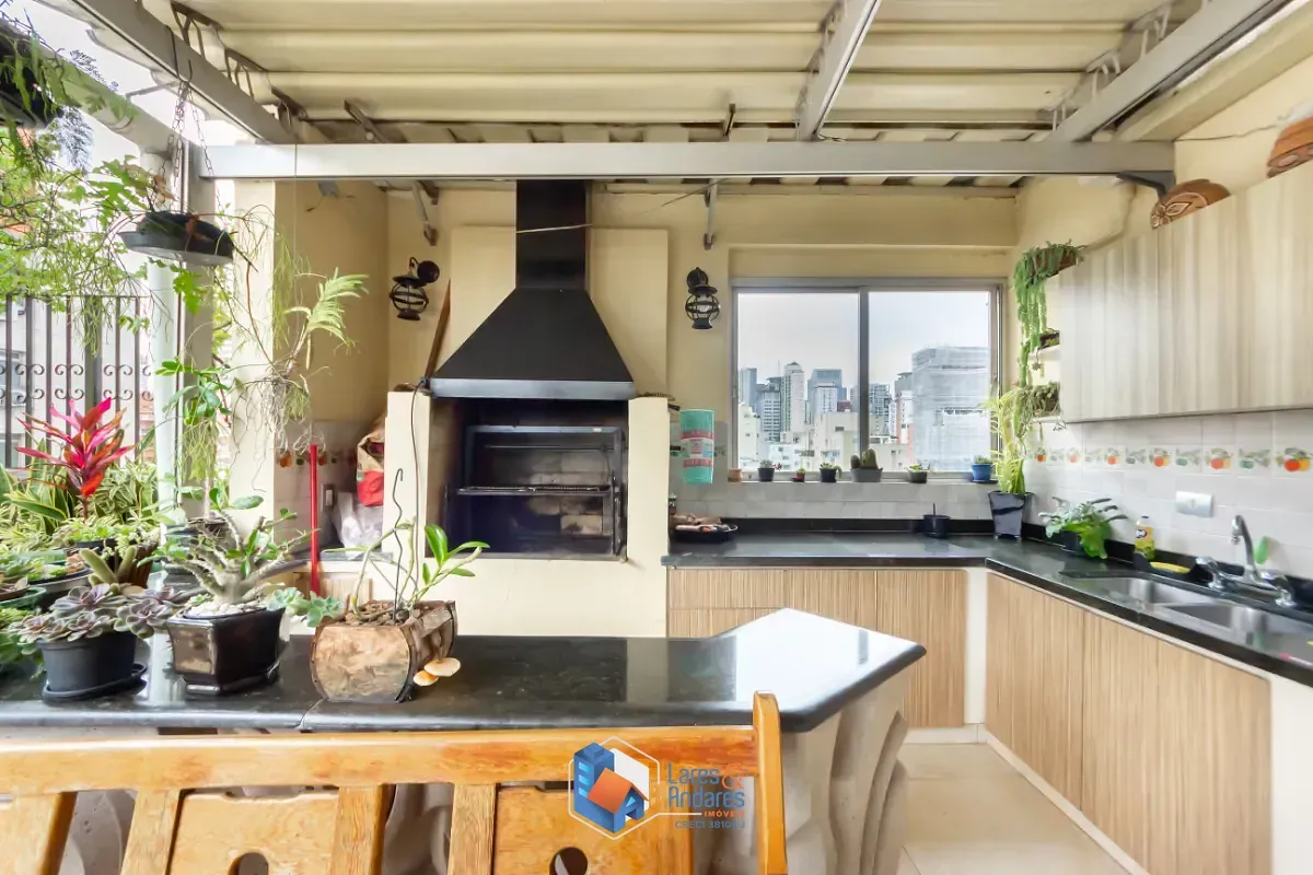 Imagem Cobertura para venda em Jardim Paulista com 4 quartos, sendo 1 suíte, 280m²
