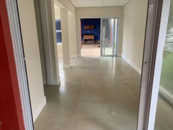 Imagem EXCELENTE CASA NO FLÓRIDA COM 4 DORMITÓRIOS COM 3 SUÍTES!!!
