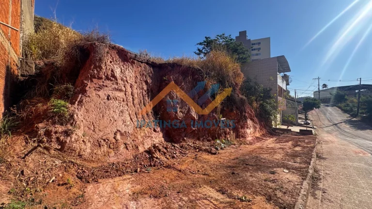 Imagem Terreno de aproximadamente 1.197m² à venda no bairro Veneza – Ipatinga