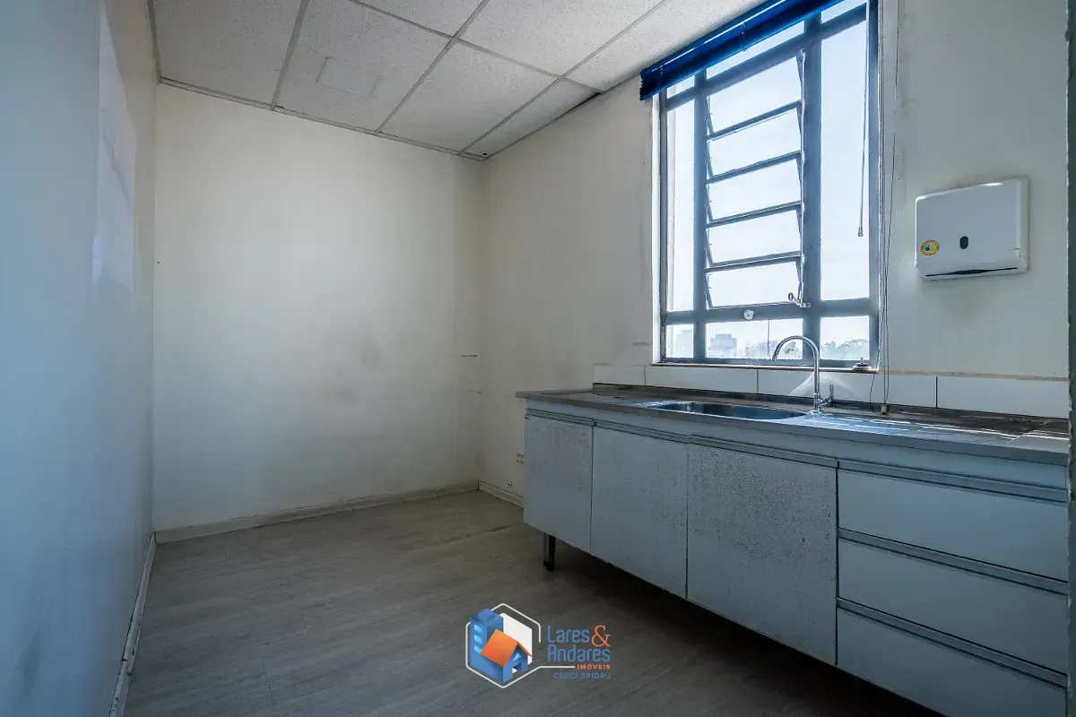 Imagem Casa comercial para venda em Cambuci, 619m²