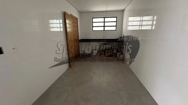Imagem Sobrado em Santos para venda, 3 dormitórios.