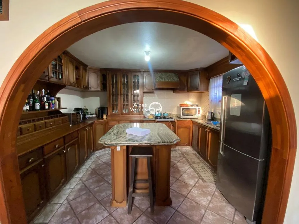 Imagem Vende-se apartamento em Canela a 3 minutos da Catedral de Pedra