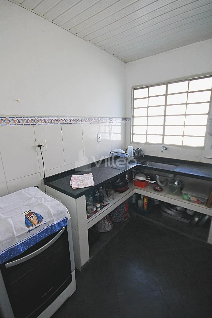 Imagem Esta casa possui 193 m² de área construída e conta com ambientes espaçosos, proporcionando confo...