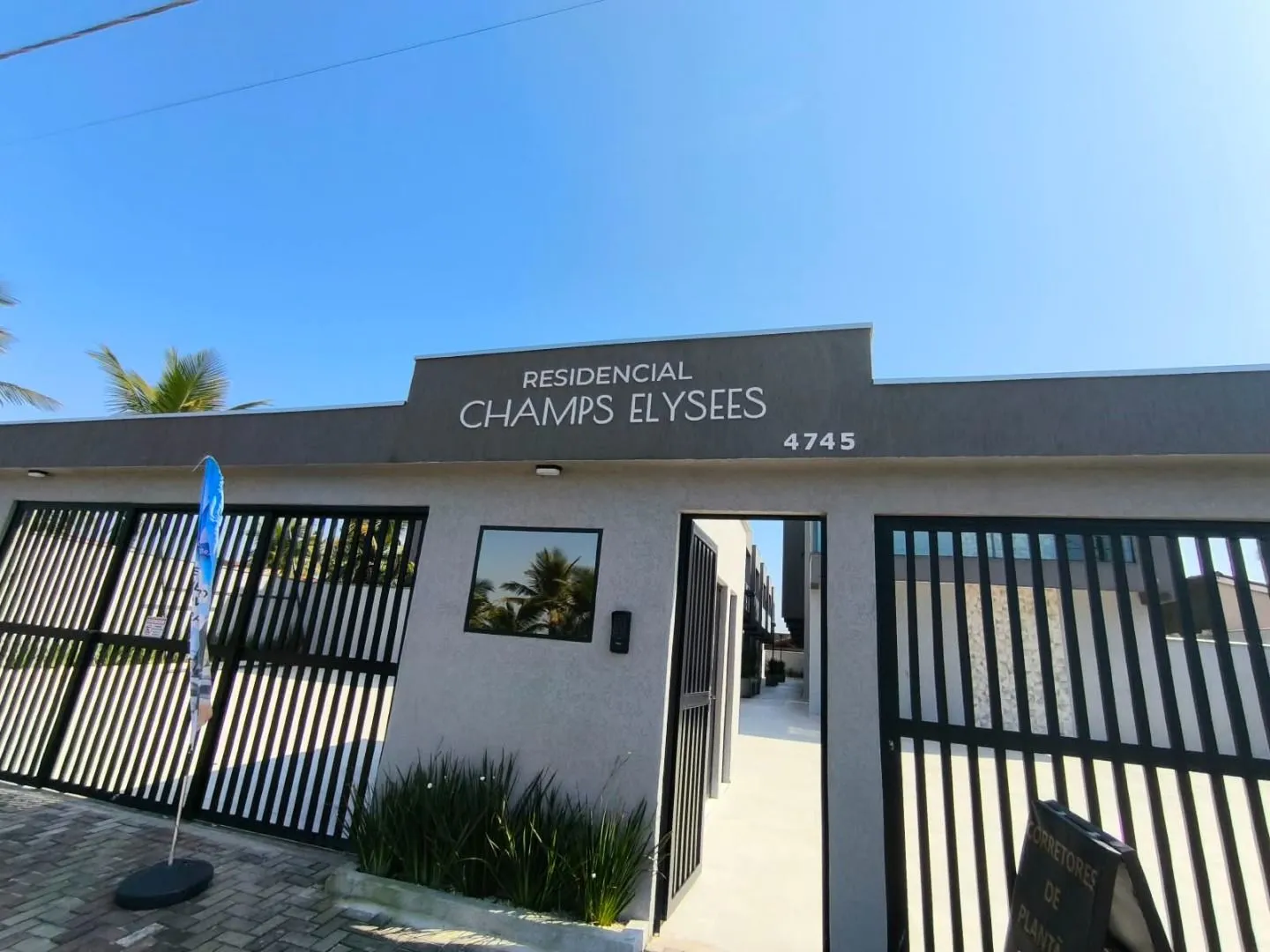 Foto do imóvel Sobrados novos em Condomínio Frente ao Mar em Itanhaém-SP, 2 Quartos, 2 Suítes, 2 Salas, 1 Vaga, 96,02 m² no Suarão.