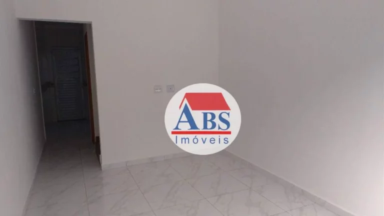 Imagem Casa Sobreposta Alta com Sacada