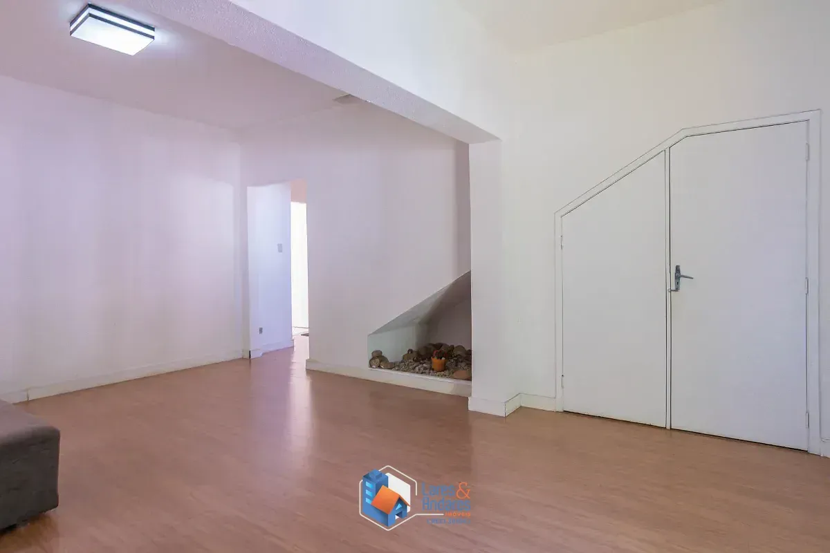 Imagem Casa comercial para venda em Pacaembu, 320m²