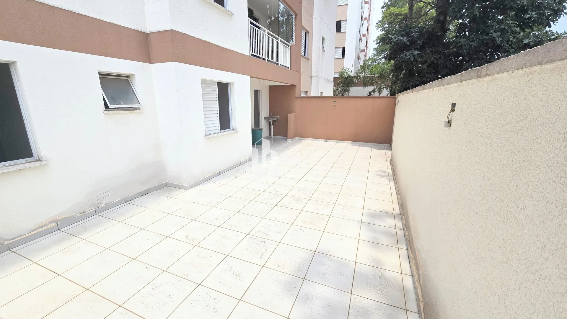 Imagem Apartamento Itaquera/Vila Carmosina - SP