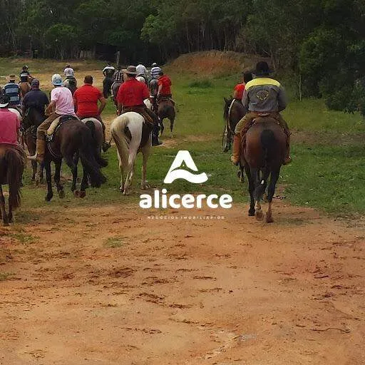 Imagem Sítio Rural à venda em São José (Potecas) - 2 quartos, 1 banheiro, 10 vagas de garagem