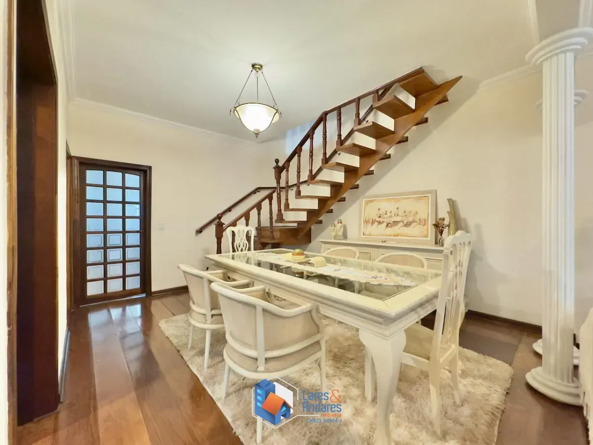 Imagem Sobrado para venda em Vila Constançia com 3 quartos, sendo 1 suíte, 300m²