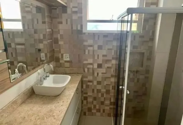 Imagem Apartamento no Petrópolis de 2 dormitórios e 2 vagas DESOCUPADO
