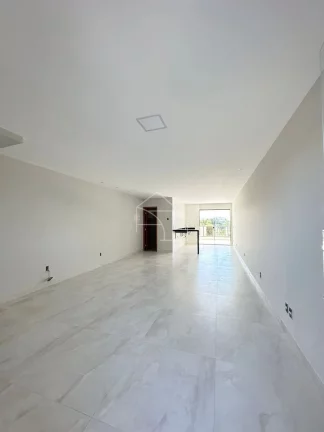 Imagem Casa Triplex em Morada de Laranjeiras