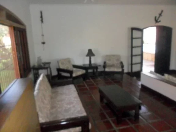 Imagem CASA LADO LINHA - 2 LOTES - PISCINA E CHURRASQUEIRA