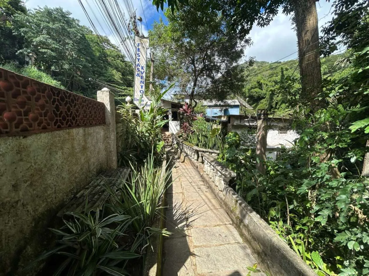 Imagem Chácara para Venda em Petrópolis / RJ no bairro Pedro do Rio