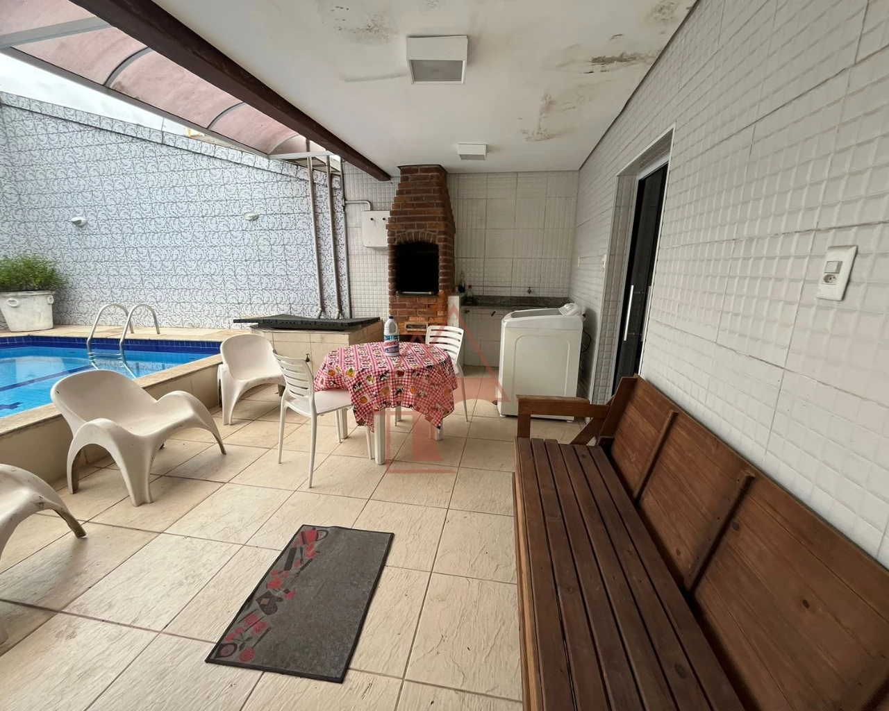 Imagem Sobrado com 4 Quartos à Venda ou Locação, 233 metros em Vila Ponte Nova - Cubatão