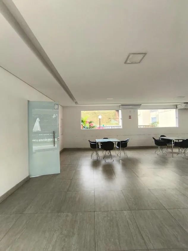 Imagem Apartamento com 2 quartos em Pirajá