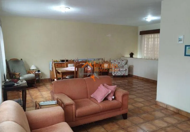 Imagem Casa com 3 dormitórios à venda, 288 m² por R$ 870.000,00 - Vila Galvão - Guarulhos/SP