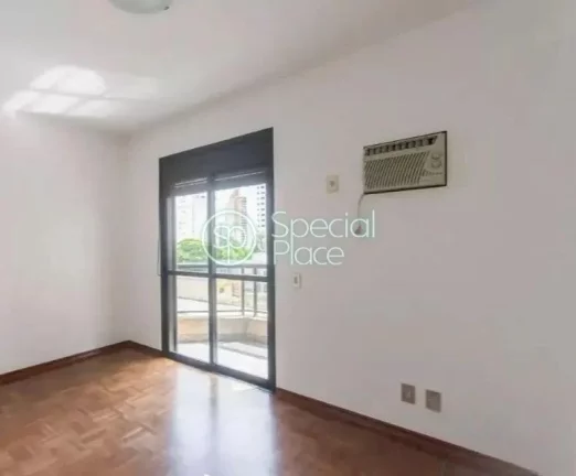Imagem Oportunidade em Moema Pássaros, pertinho do parque e fora de rota. Excelente apartamento com 183m²...
