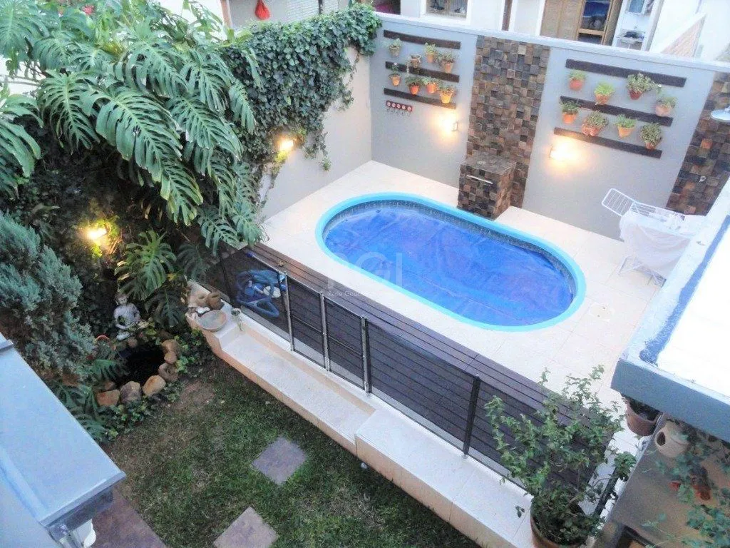 Imagem Casa para Venda - 165m², 3 dormitórios, sendo 3 suites, 1 vaga - Hípica
