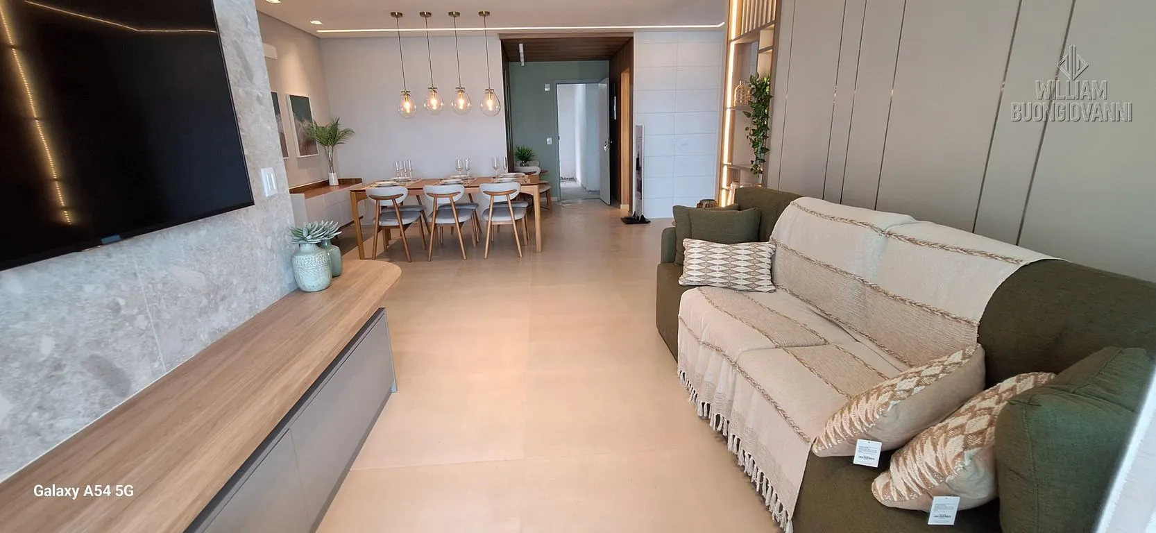 Imagem Apartamento 3 dormitórios sendo 1 suíte + lavabo frente mar em Mongaguá
