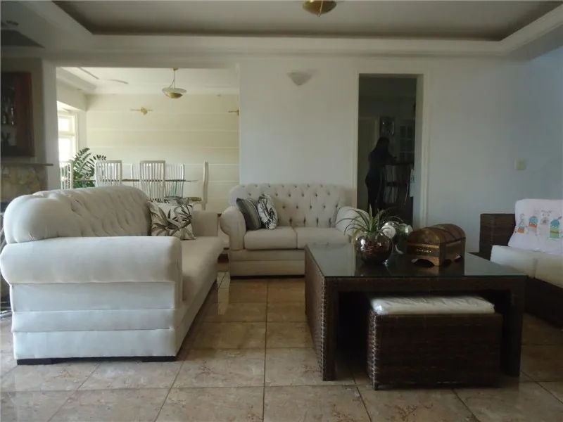 Imagem Imperdível oportunidade: Casa em condomínio de luxo na Colinas dos Álamos, Valinhos-SP - 3 quartos, 3 suítes, 540m².
