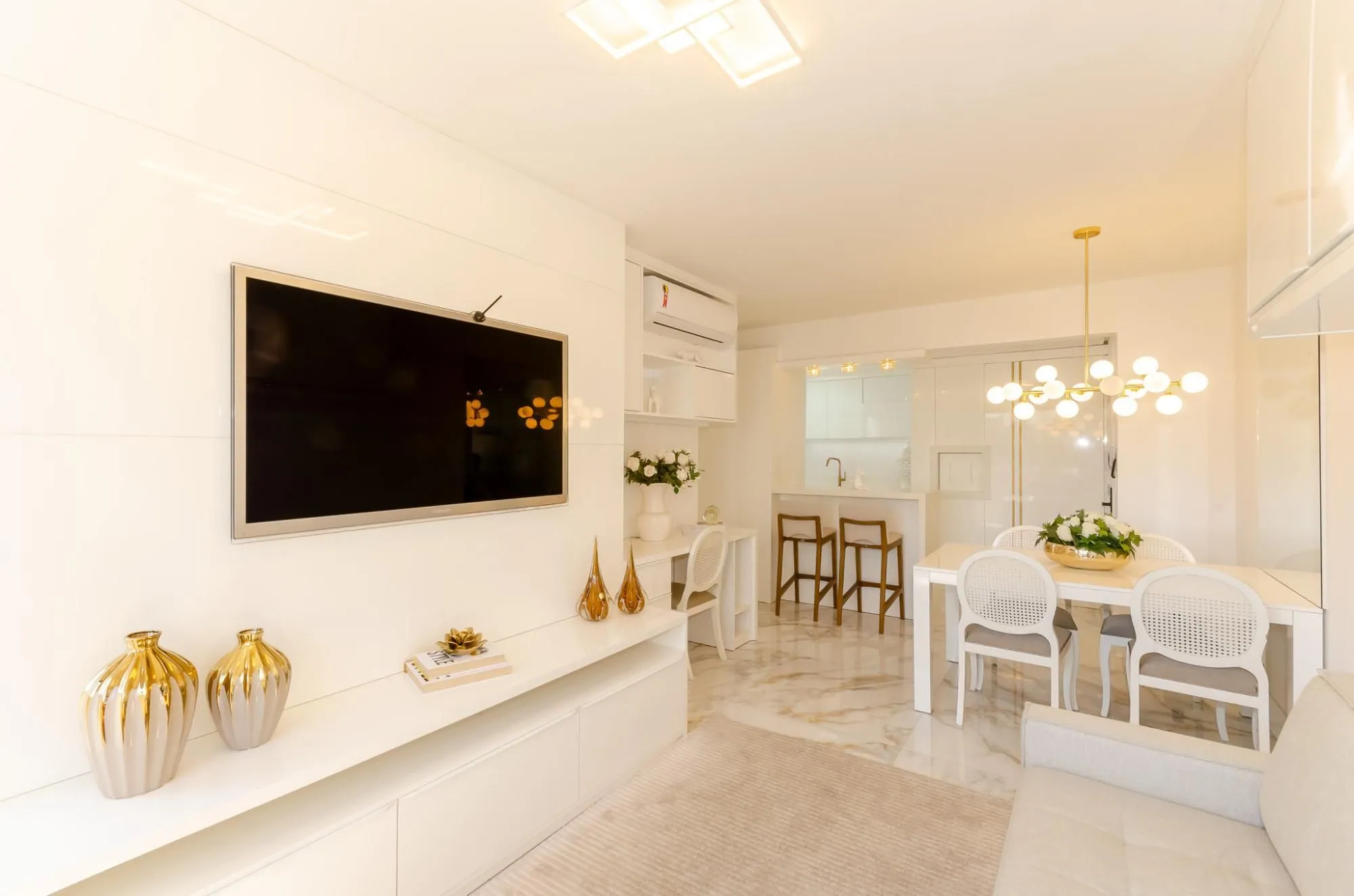 Imagem Emílio 111 Boutique Residences Apartamento de 1 Dormitório no Bairro Três Figueiras