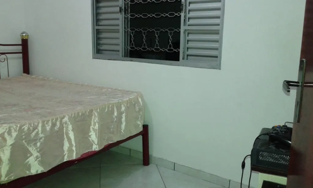 Imagem Casa à venda 3 Quartos, 1 Suite, 4 Vagas, 200M², Vila Rica, Pindamonhangaba - SP