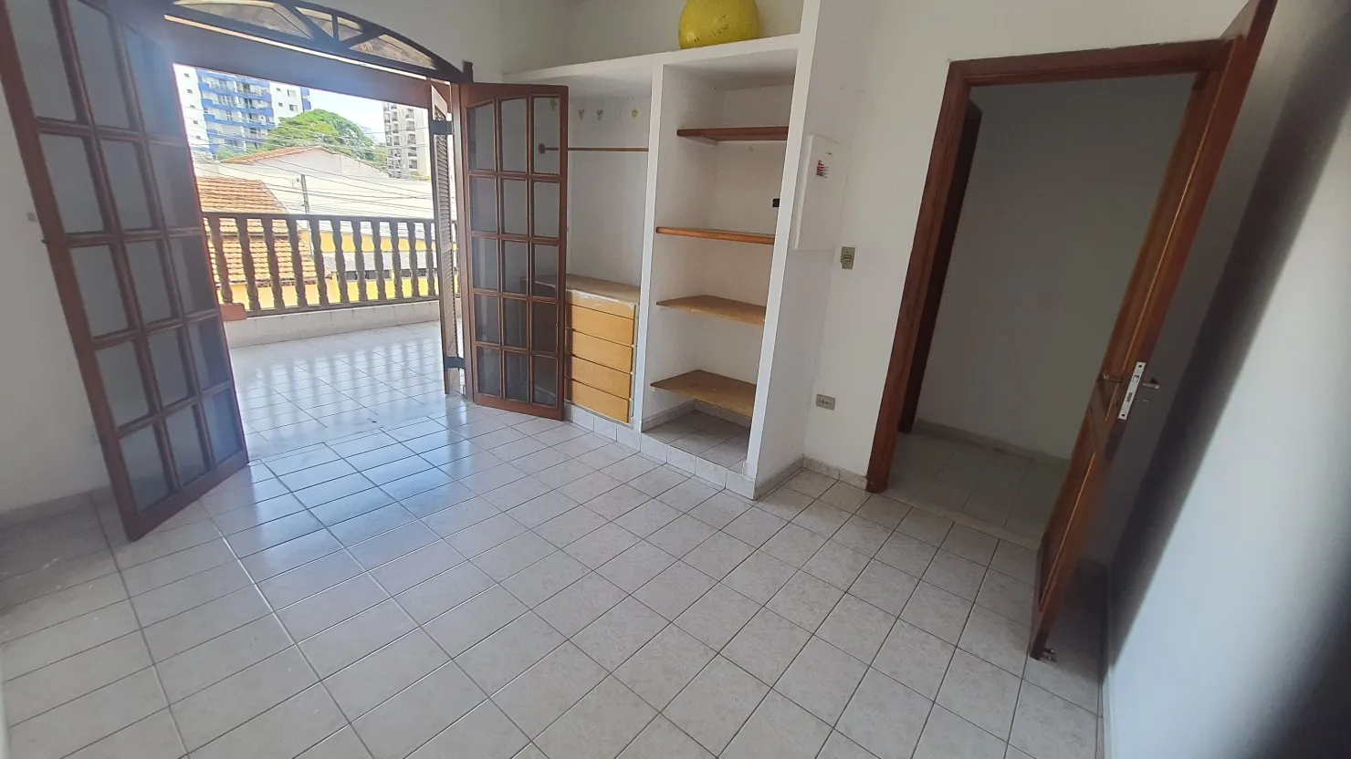Imagem Sobrado para venda, Loteamento Santana próximo da Vila Militar, Pindamonhangaba, SP
