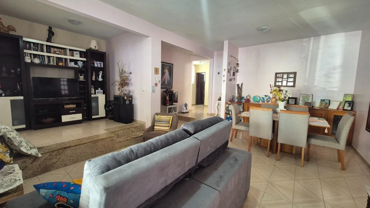 Imagem Casa com 3 quartos à venda em Vila Velha