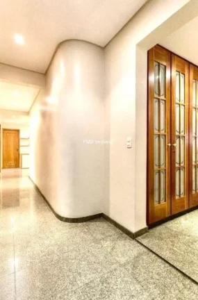 Imagem Apartamento em Moema, São Paulo-SP, com 4 quartos, 4 suítes e 235m²! Venha conferir!