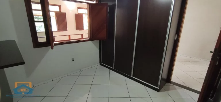 Imagem Casa de 3 quartos no bairro Industrial - Santana do Paraíso