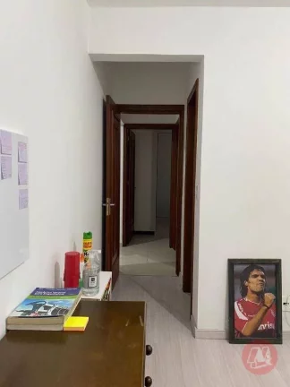 Imagem 2 Quartos, Vaga,com sacada e churrasqueira no Menino Deus